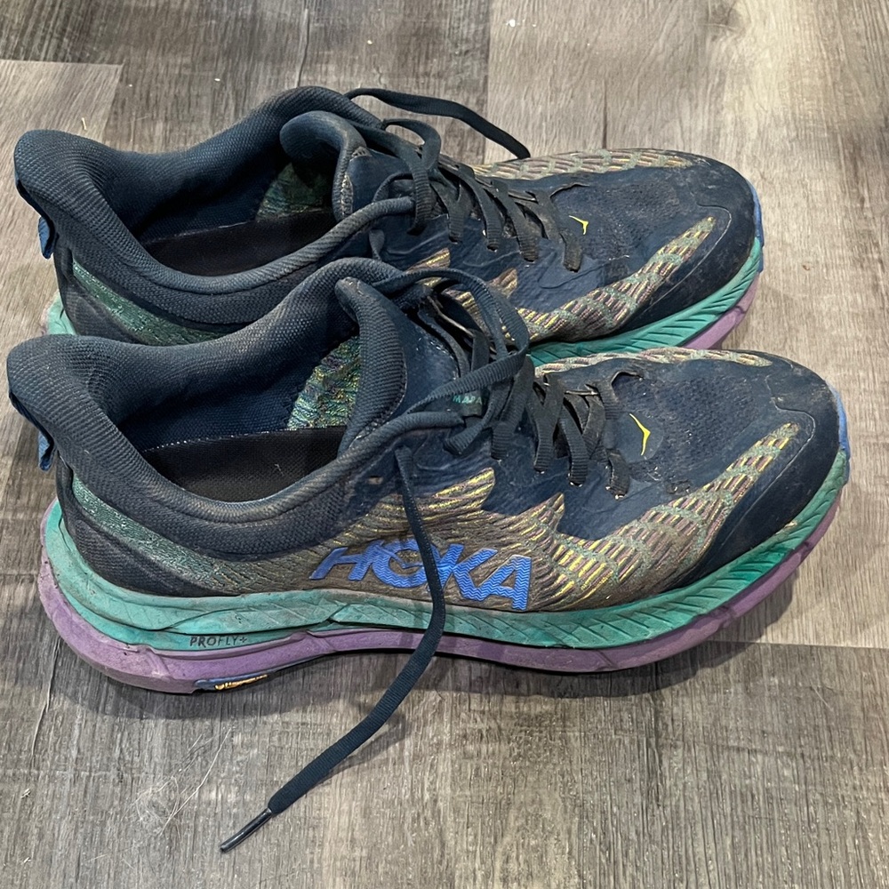 HOKA Mafate speed 4 - size 9 women’s
